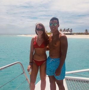 Meet your Posher, Tom